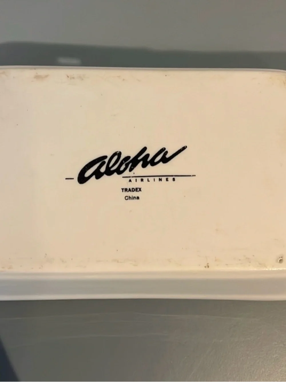VTG ALOHA AIRLINES CERAMIC DISH ✈️